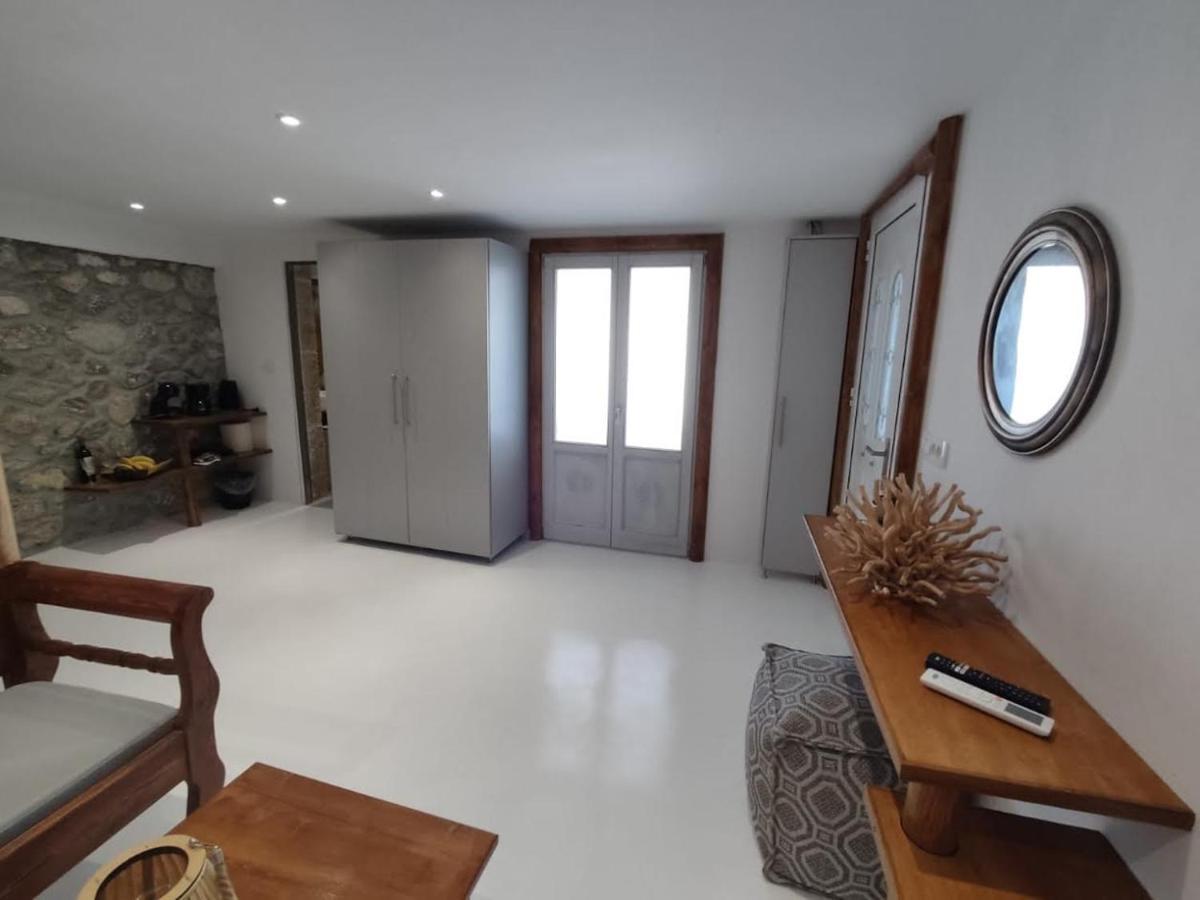 Pýrgos Woodstone Studios & Apartments Santorini المظهر الخارجي الصورة